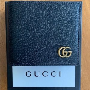 New and Authentic Gucci Bifold Wallet